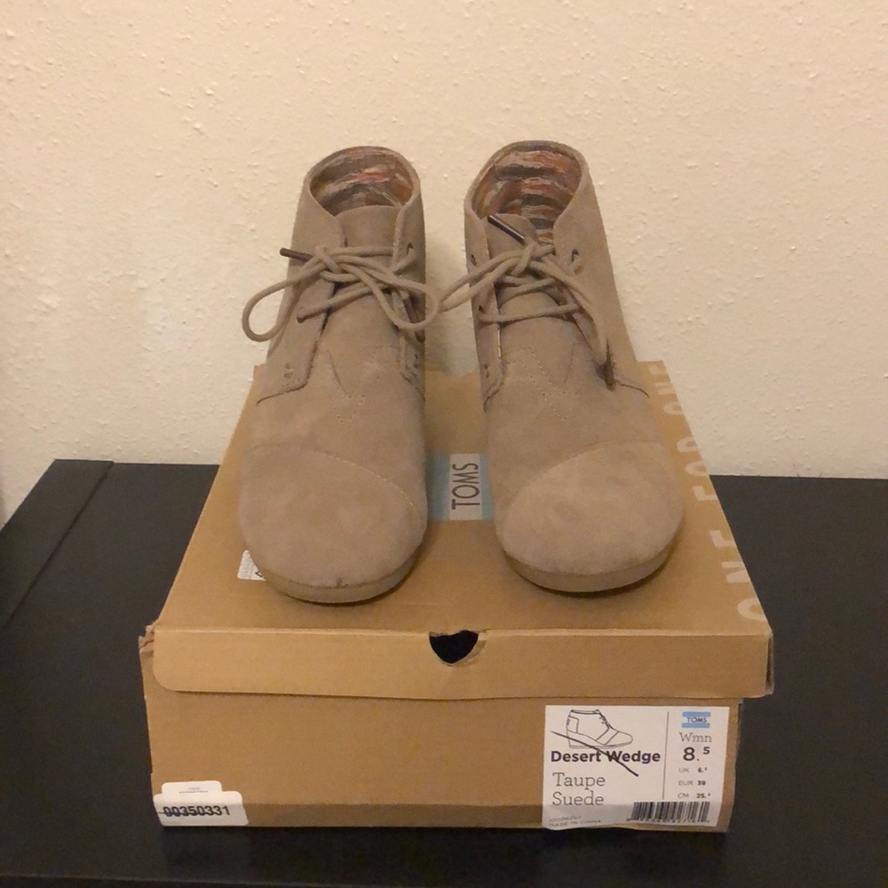 TOMS Desert Wedges
